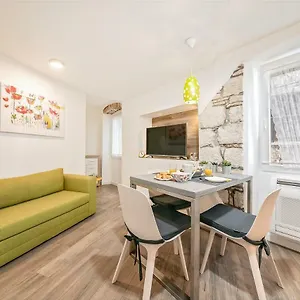 Apartment Mariva Downtown With Free Parking, Rovinj